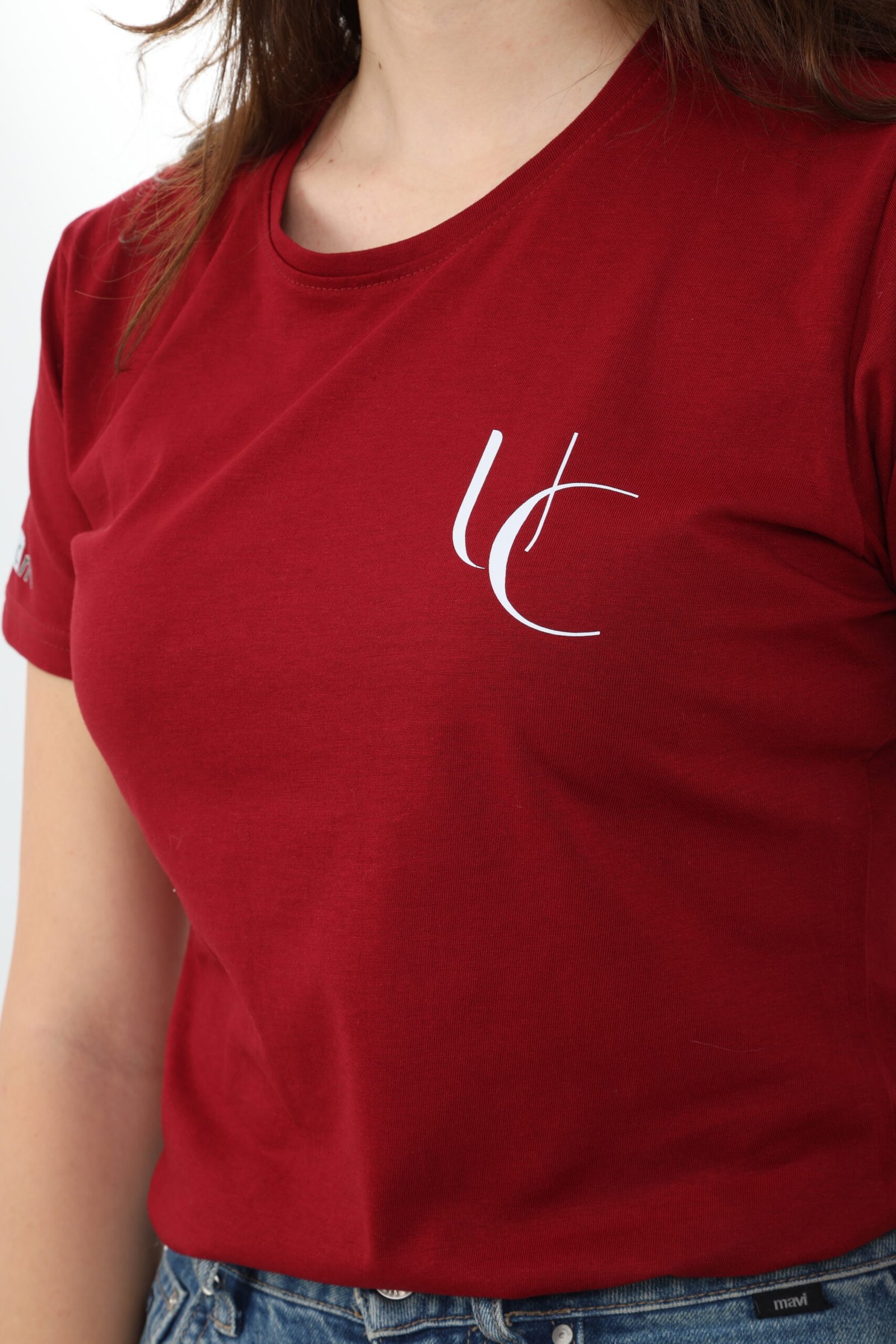 Kırmızı renkli rahat kesim tişört